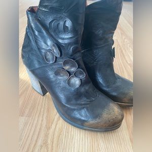 Beautiful leather booties!